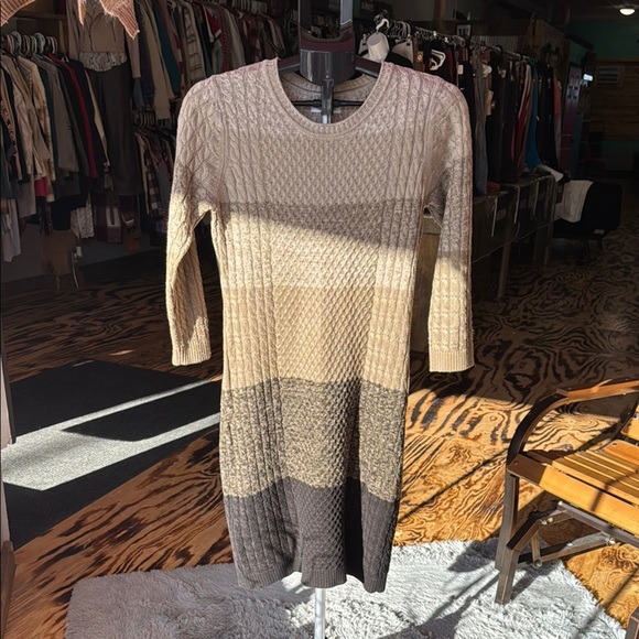 Calvin Klein Midi Sweater Dress with 3/4 Sleeves - Picture 1 of 1